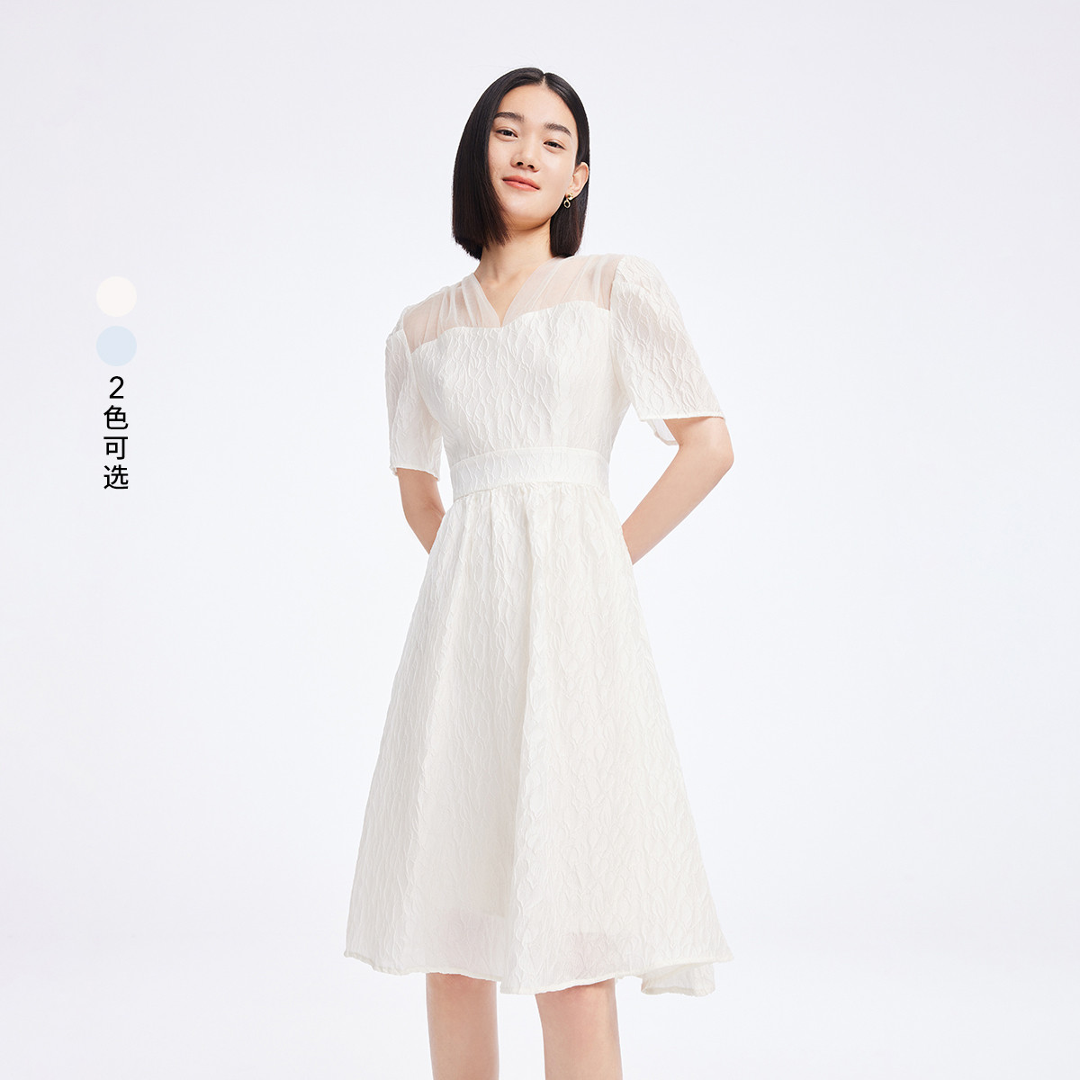热销夏季浪漫纯色气质高级V领法式温柔高腰显瘦连衣裙女